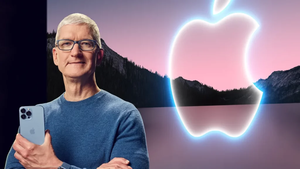 Tim Cook with an iPhone 13 (2021)